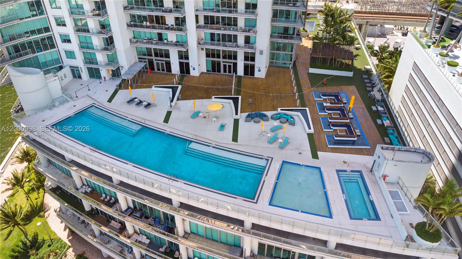 92 Southwest 3rd Street, Unit 1202 Miami, FL 33130 - Photo 29 of 34