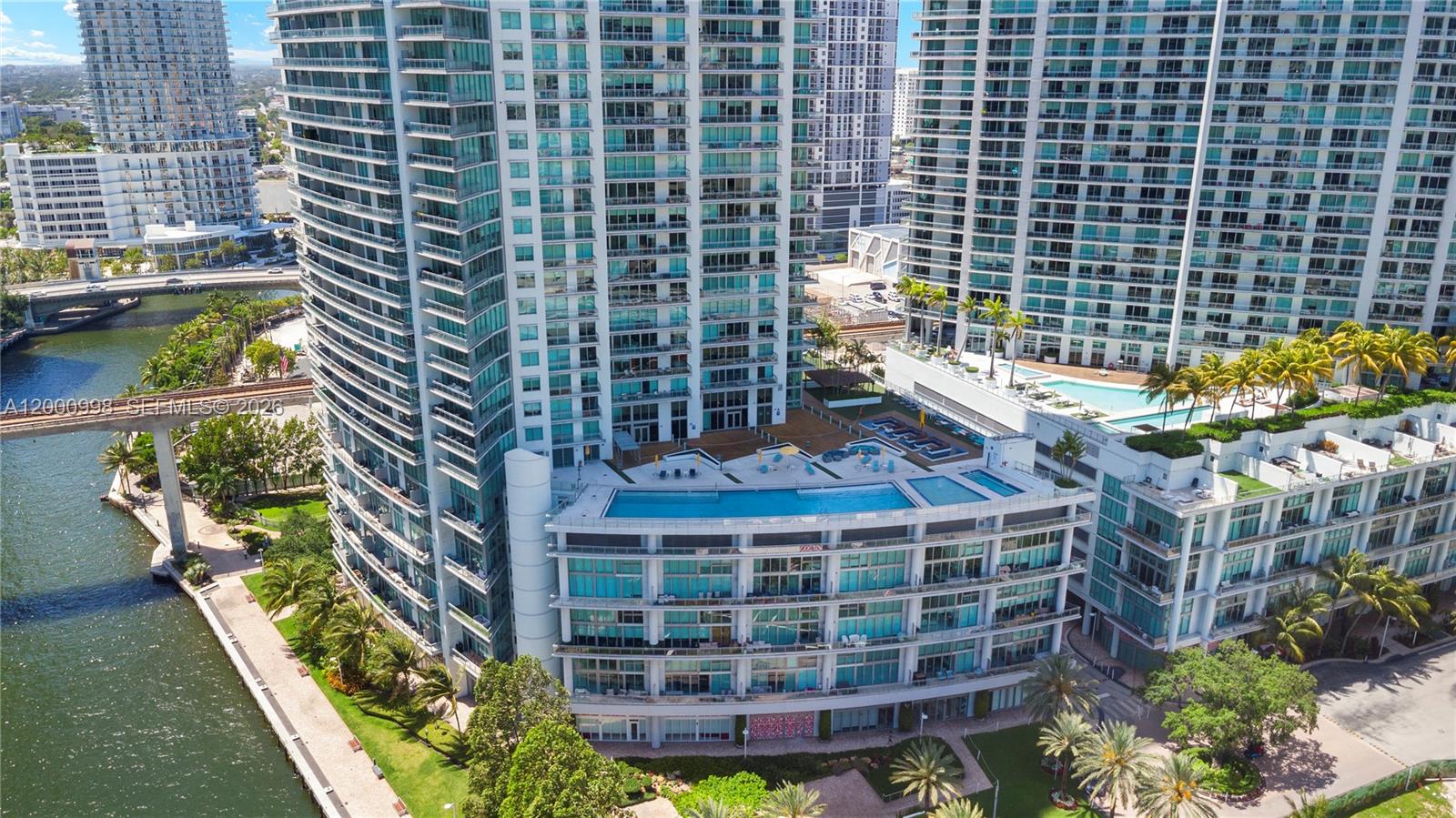 92 Southwest 3rd Street, Unit 1202 Miami, FL 33130 - Photo 31 of 34