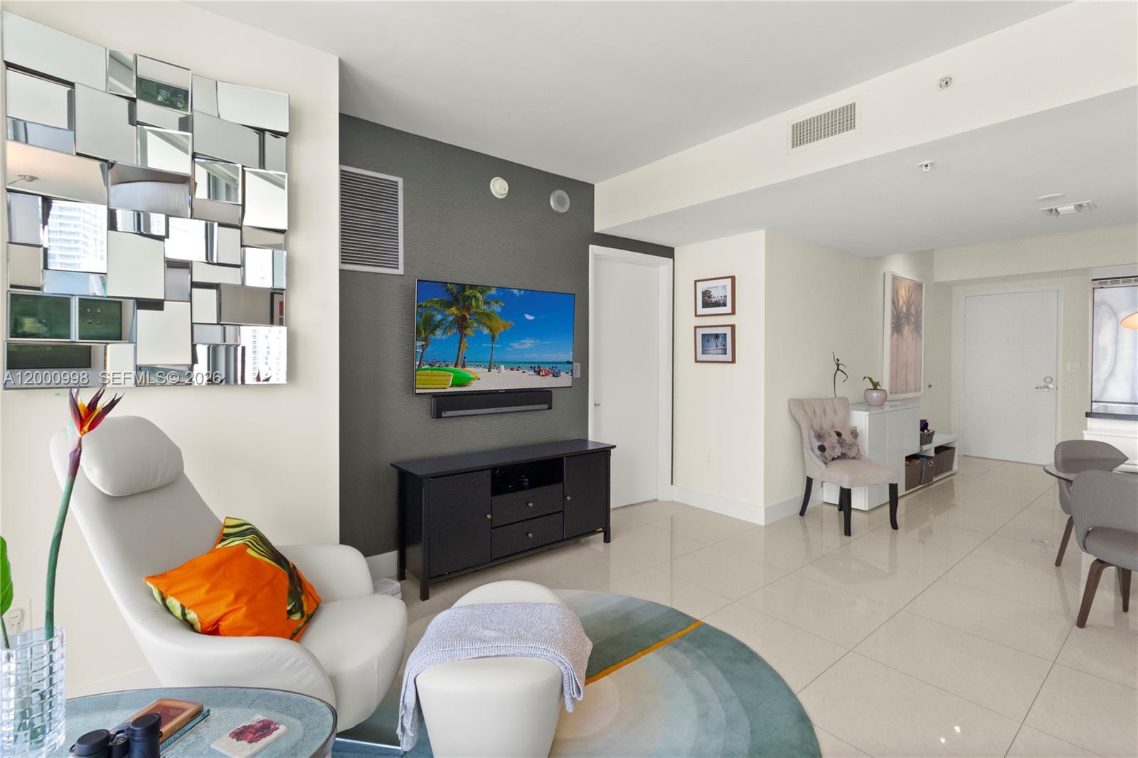 92 Southwest 3rd Street, Unit 1202 Miami, FL 33130 - Photo 5 of 34