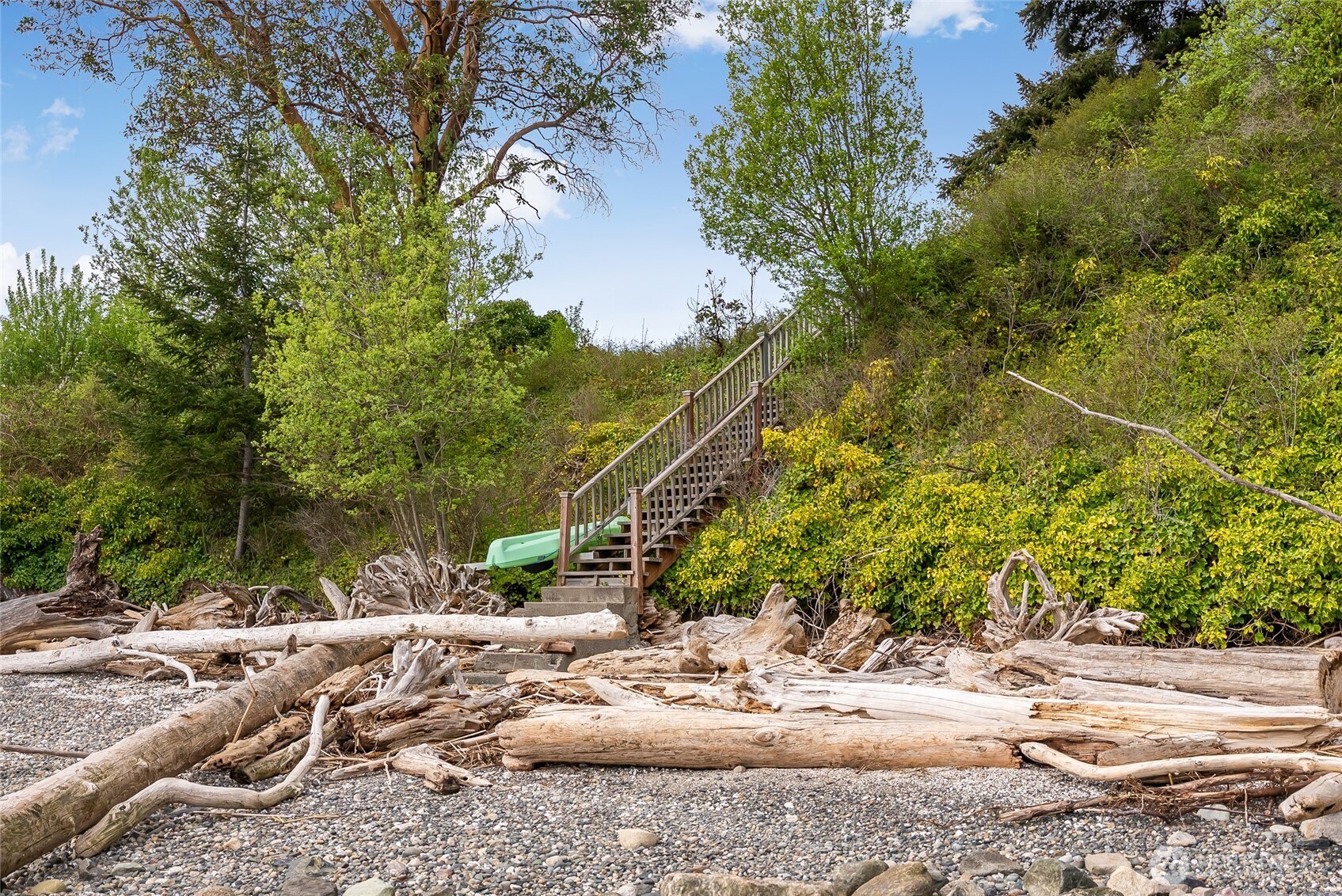 8480 Thompson Beach Road Anacortes, WA 98221 - Photo 38 of 40
