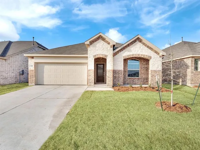 $2,350 | 524 Ranchito Pass, Haslet, TX 76052