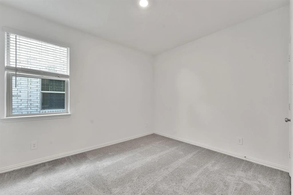 524 Ranchito Pass Haslet, TX 76052 - Photo 14 of 30