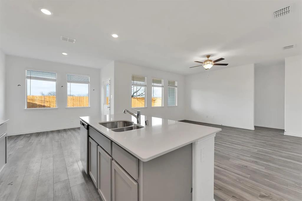 524 Ranchito Pass Haslet, TX 76052 - Photo 6 of 30