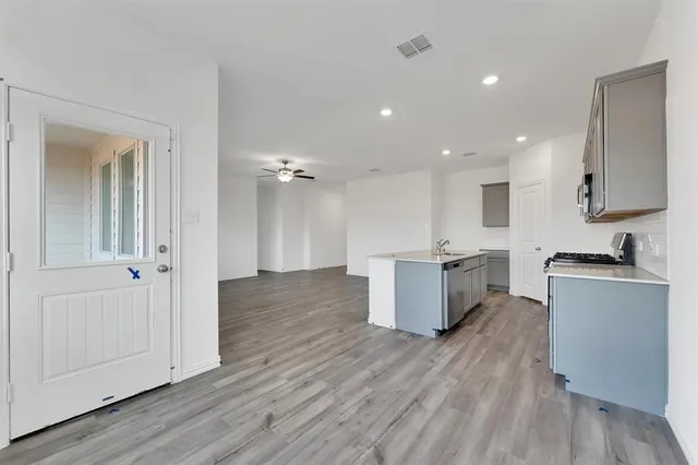 $2,350 | 524 Ranchito Pass, Haslet, TX 76052