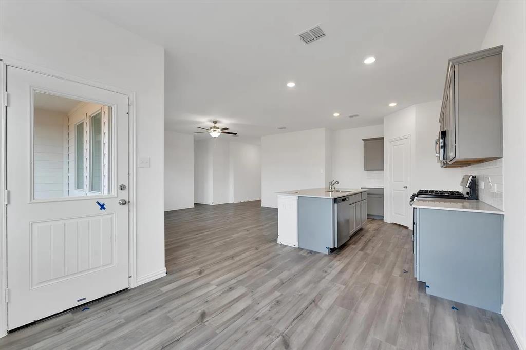 524 Ranchito Pass Haslet, TX 76052 - Photo 8 of 30