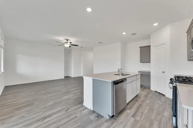 $2,350 | 524 Ranchito Pass, Haslet, TX 76052