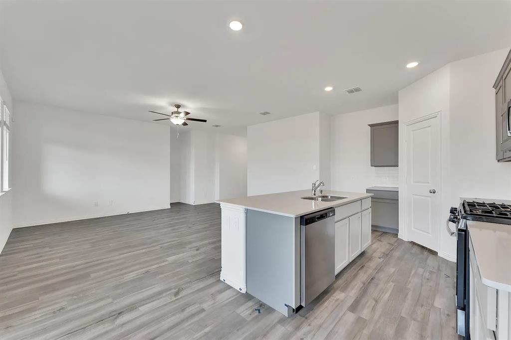 524 Ranchito Pass Haslet, TX 76052 - Photo 9 of 30