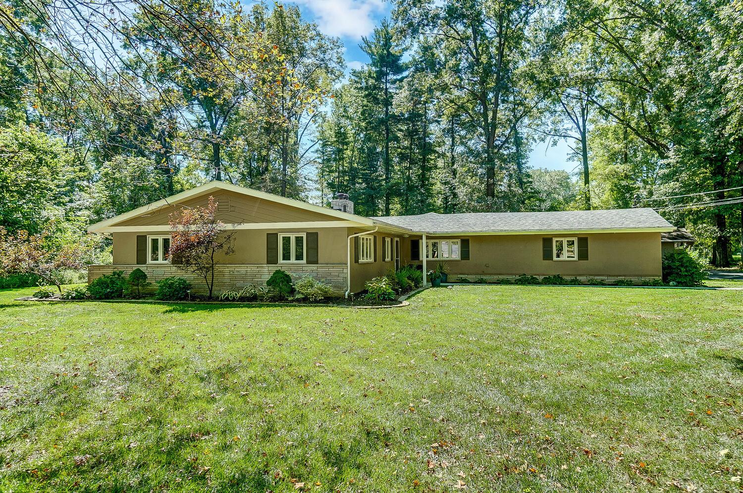 463 Cherry Road Columbus, OH 43230 - Photo 1 of 65 50041567-001