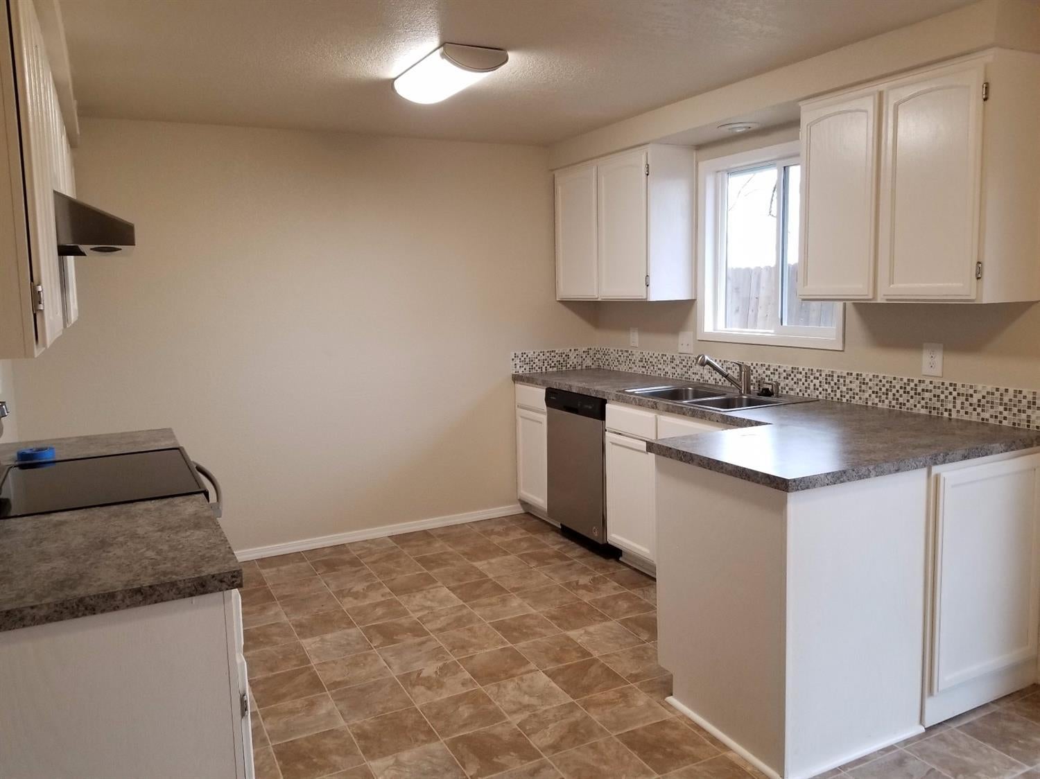 8099 Division Road White City, OR 97503 - Photo 5 of 13 Additional Photo