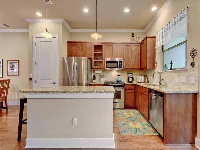 $4,000 | 4545 Mattie Street, Austin, TX 78723