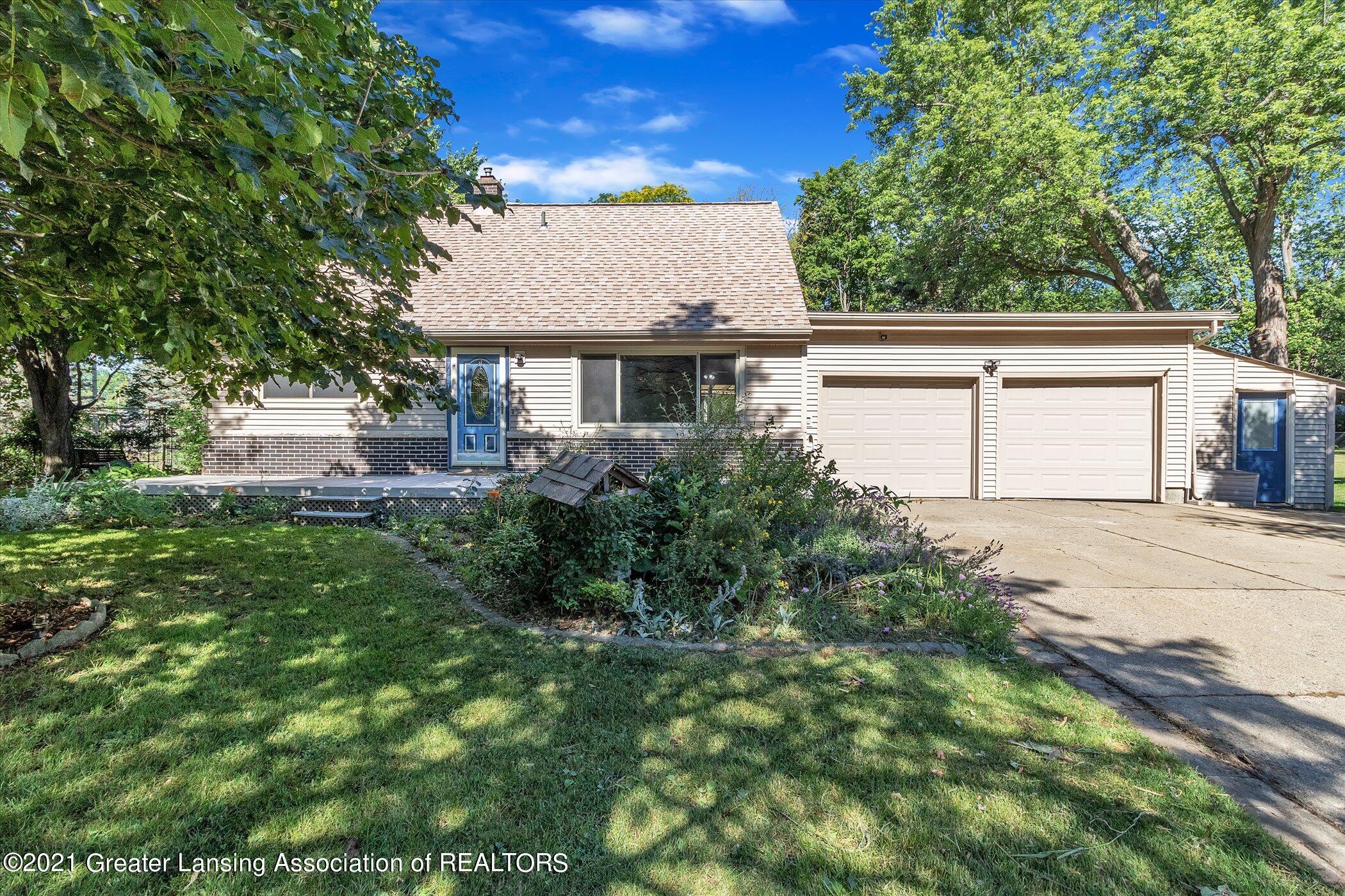 7461 Yorktown Road Lansing, MI 48917 - Photo 4 of 53 04-7461-Yorktown-Rd-Windowstill-Real-Est