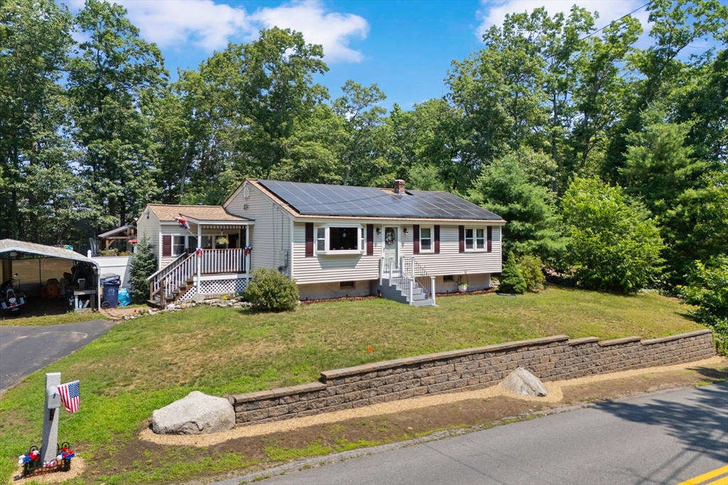 215 Donohue Road Dracut, MA 01826 - Photo 2 of 40