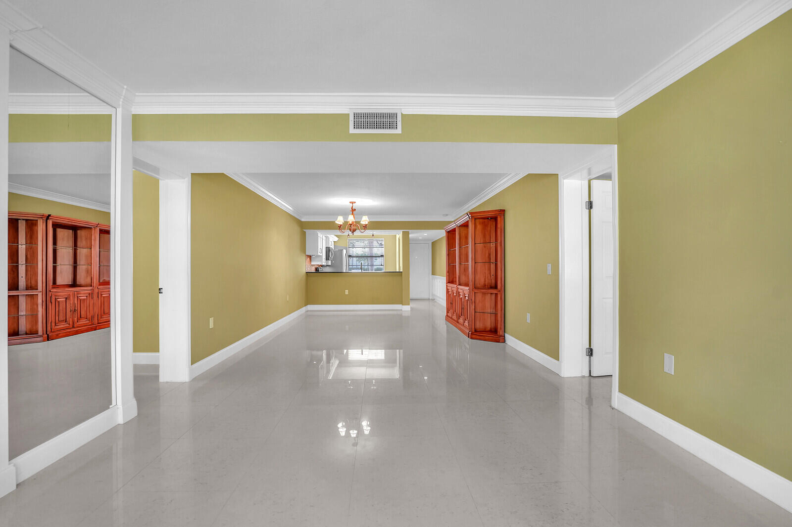 6073 Balboa Circle, Unit 105 Boca Raton, FL 33433 - Photo 17 of 35 18_Image_18_mls