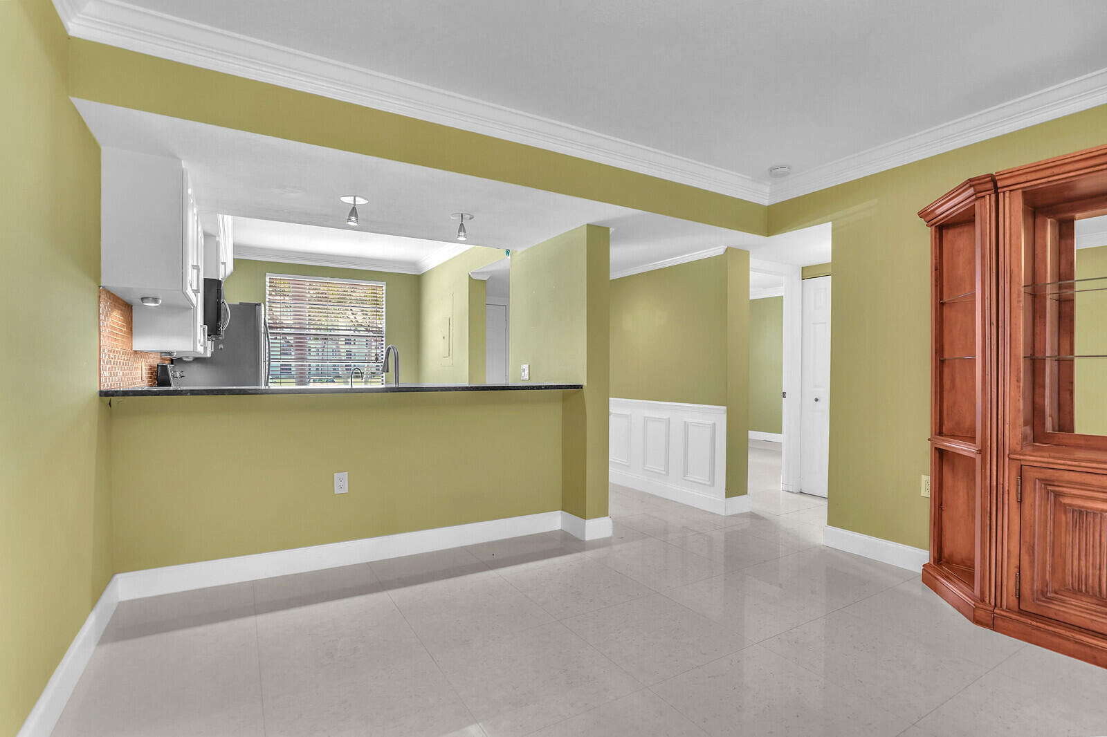 6073 Balboa Circle, Unit 105 Boca Raton, FL 33433 - Photo 19 of 35 21_Image_21_mls