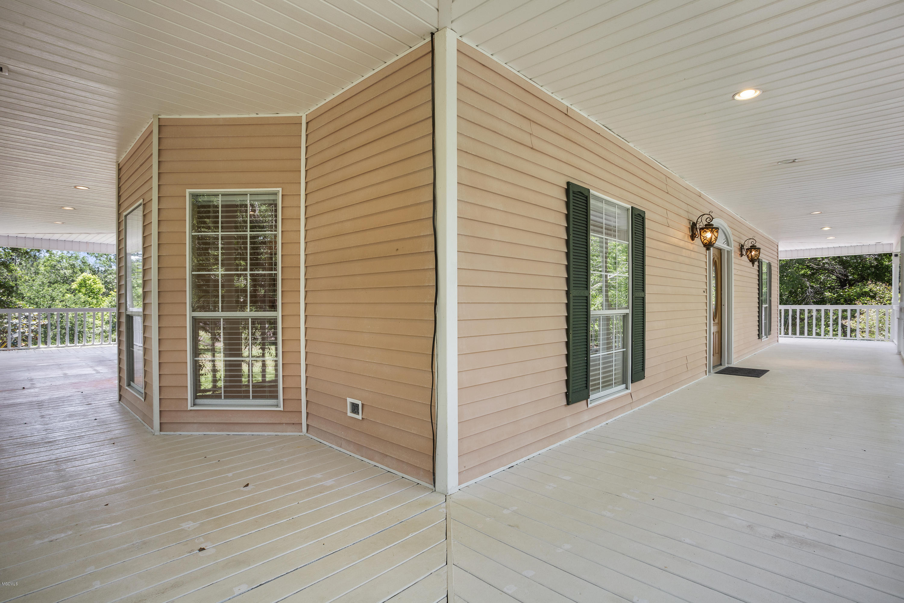 11700 Bluff Ridge Road Vancleave, MS 39565 - Photo 34 of 41 035