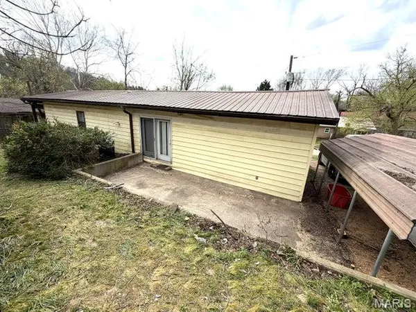 $79,900 | 16232 Martin Drive, Eminence, MO 65588