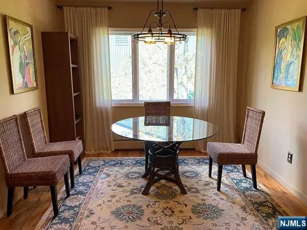 $4,800 | 126 Hawthorne Avenue, Park Ridge, NJ 07656