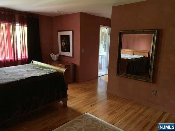 $4,800 | 126 Hawthorne Avenue, Park Ridge, NJ 07656