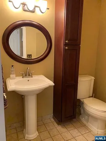 $4,800 | 126 Hawthorne Avenue, Park Ridge, NJ 07656