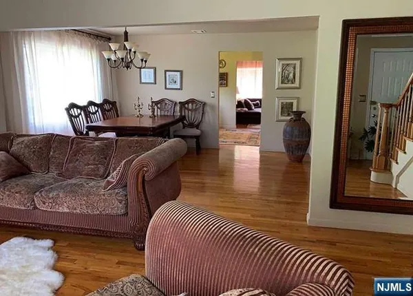 $4,800 | 126 Hawthorne Avenue, Park Ridge, NJ 07656