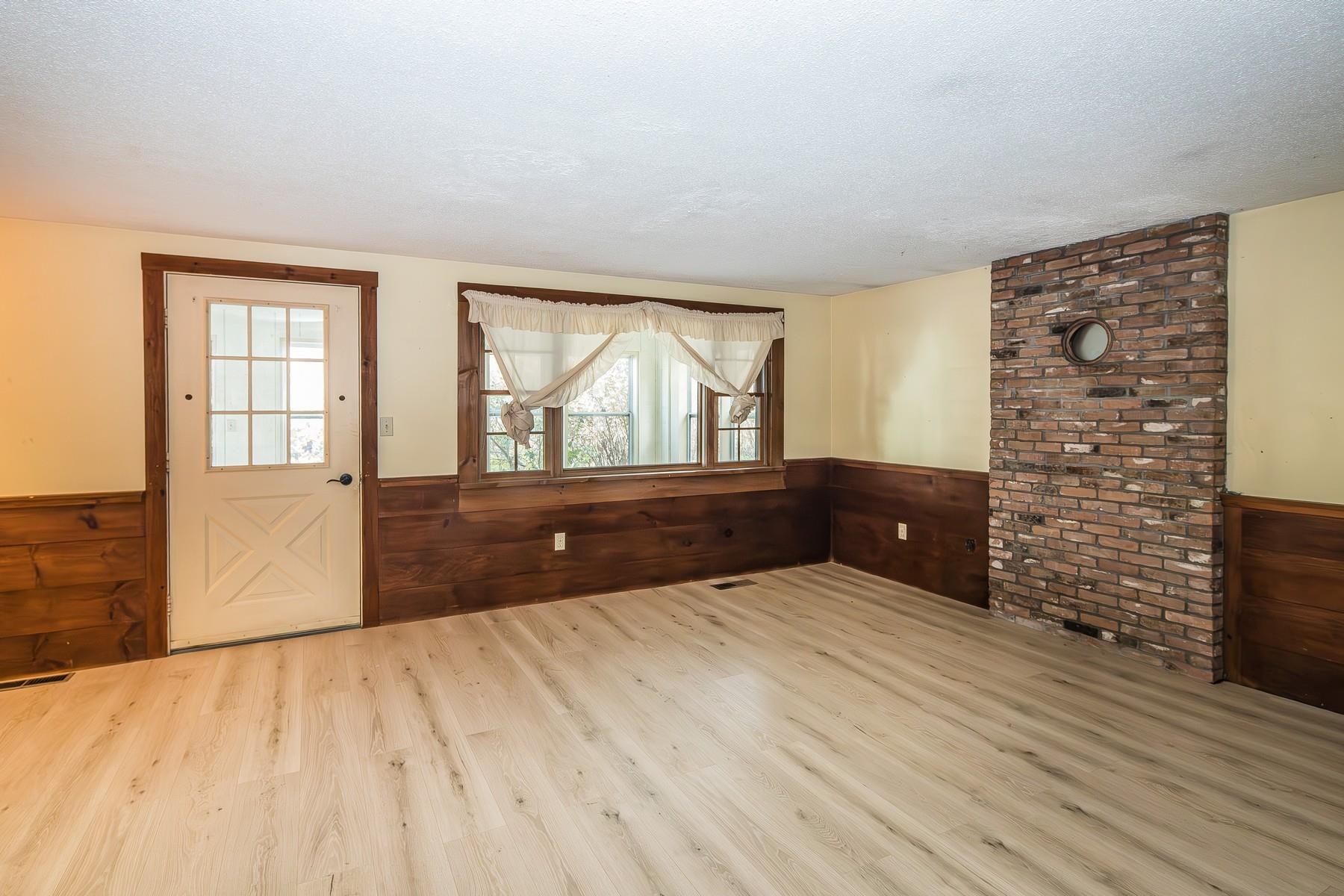 69 Church Street Wallingford, VT 05773 - Photo 13 of 42