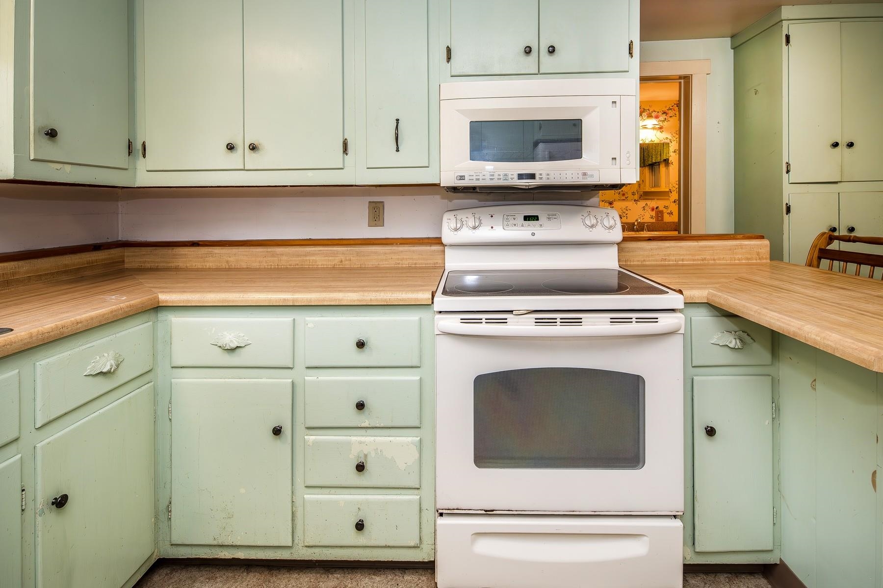 69 Church Street Wallingford, VT 05773 - Photo 9 of 42