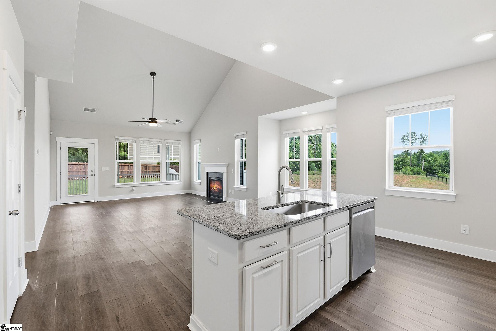 407 Albemarle Lane Greer, SC 29650 - Photo 11 of 39