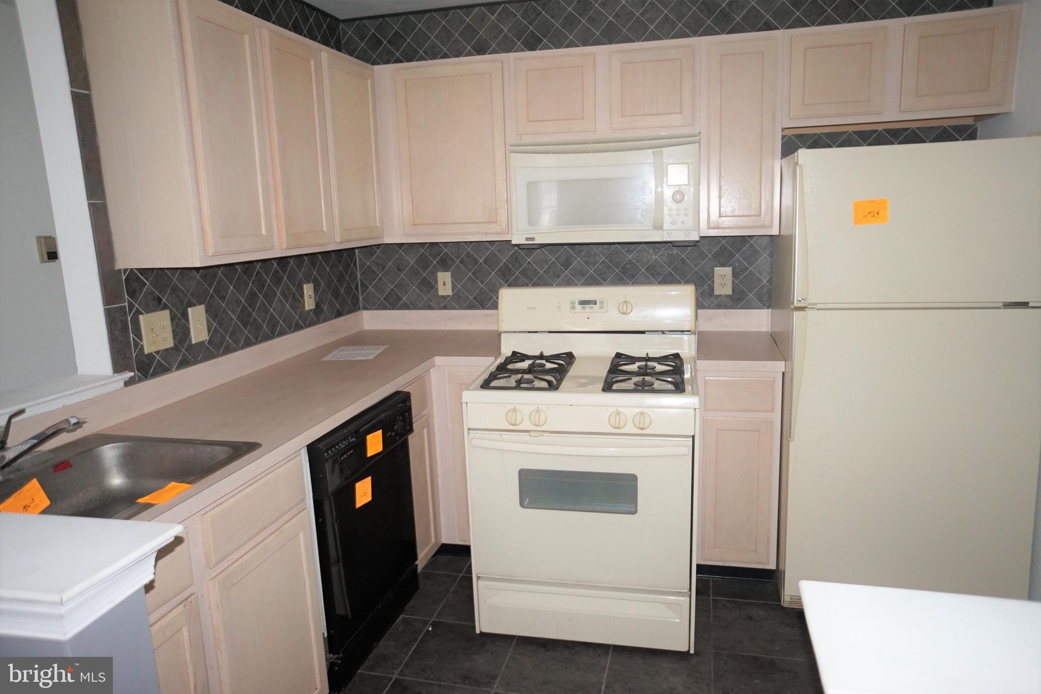 1504 Squirrel Road Marlton, NJ 08053 - Photo 7 of 11 Kitchen