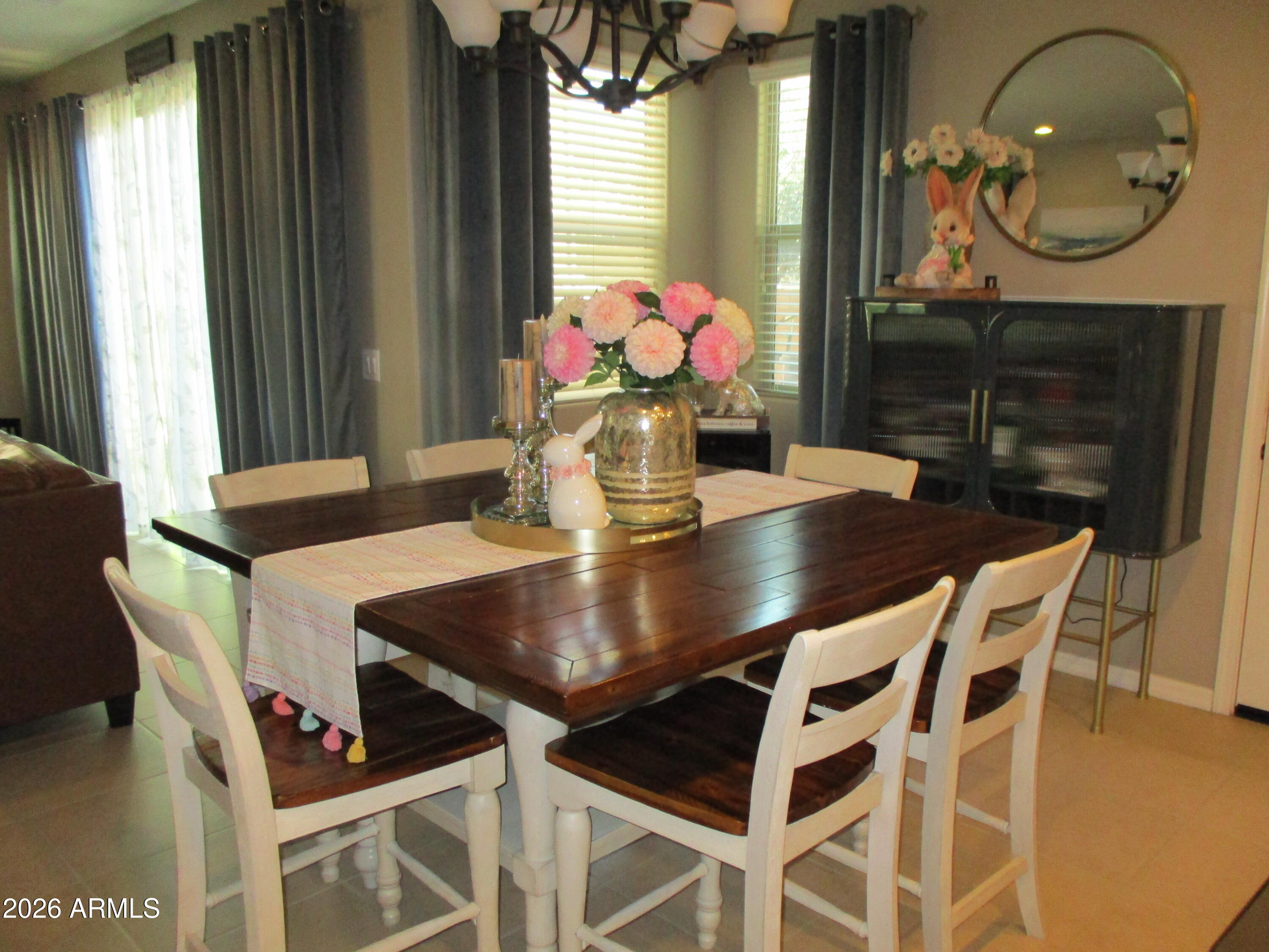 856 South Agnes Lane Gilbert, AZ 85296 - Photo 4 of 12 856 S Agnes Lane Dining Area