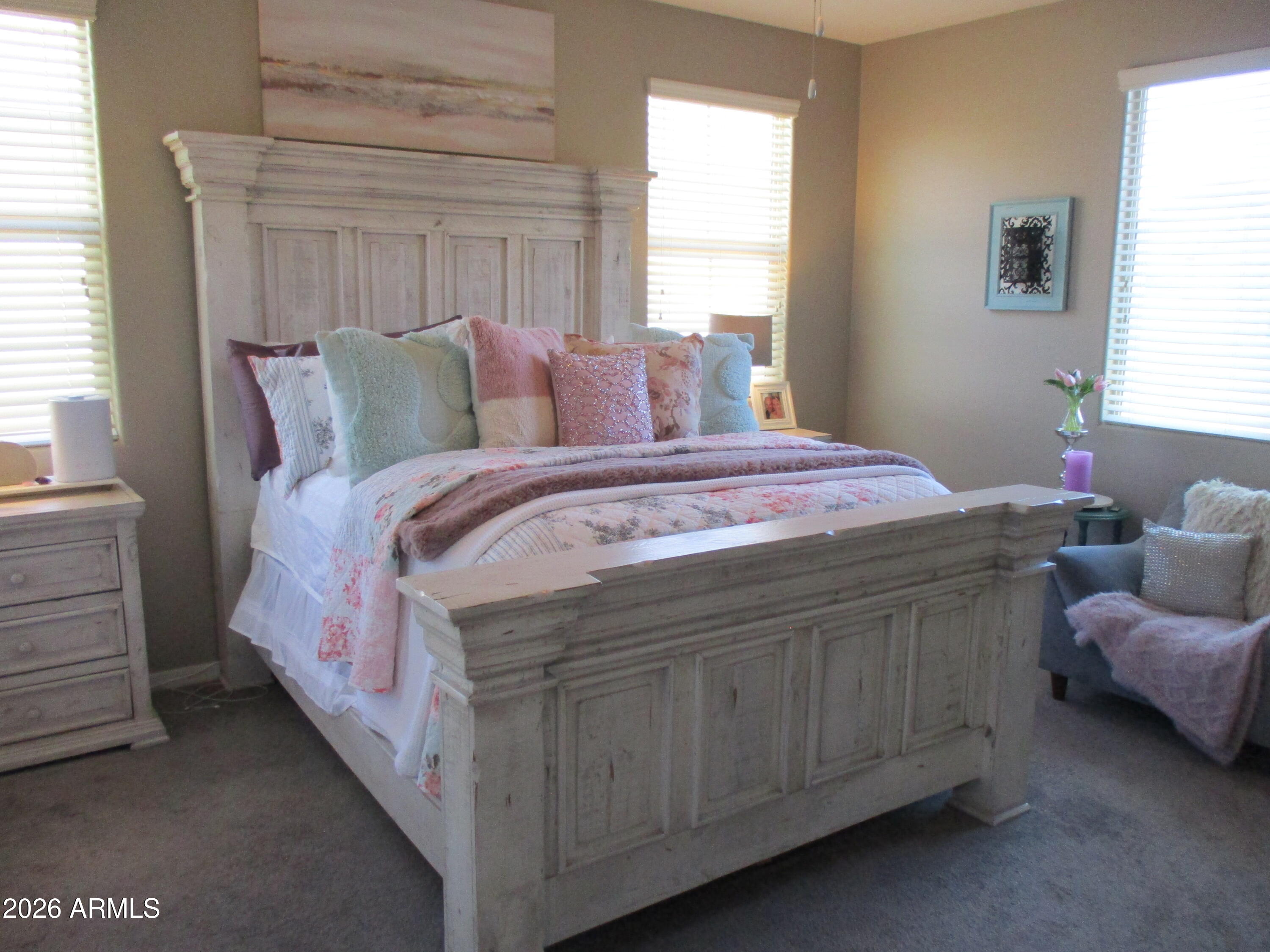 856 South Agnes Lane Gilbert, AZ 85296 - Photo 7 of 12 856 S Agnes Lane Primary Bedroom
