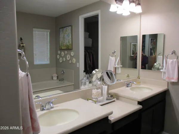 $2,395 | 856 South Agnes Lane, Gilbert, AZ 85296