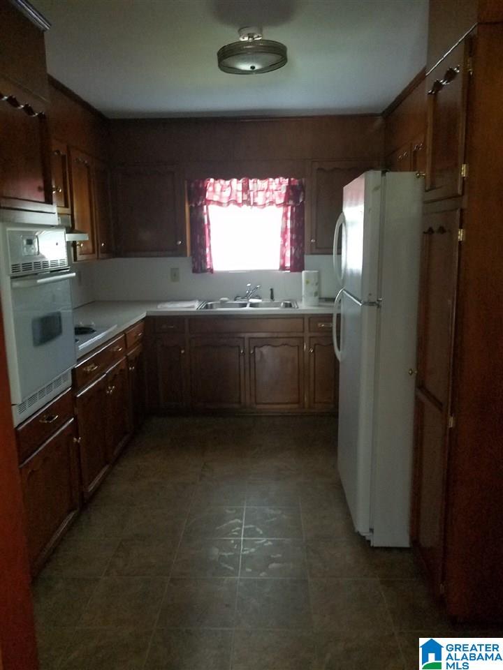 820 Ridge Ln Drive Bessemer, AL 35020 - Photo 8 of 13
