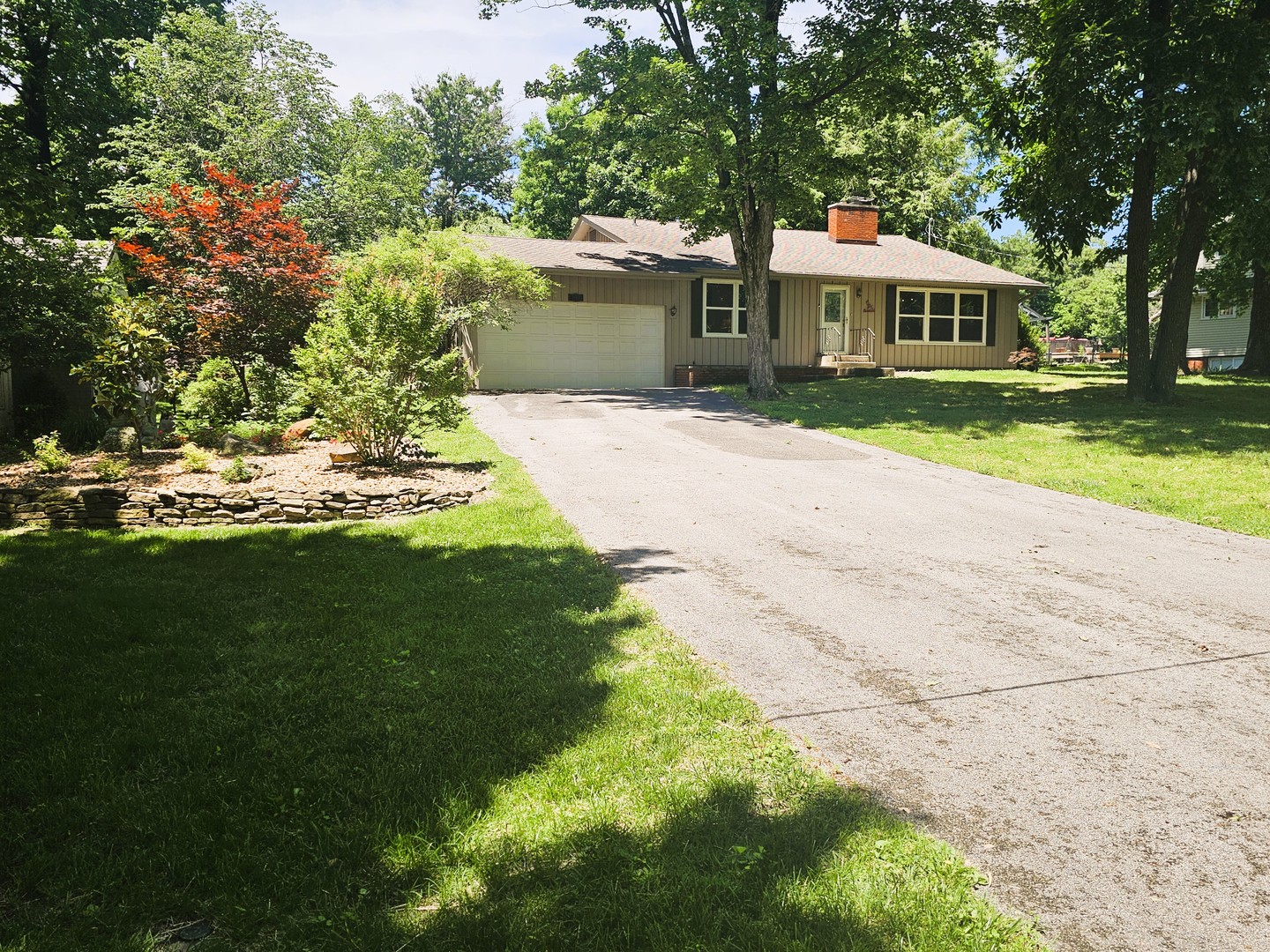 705 Lake Park Road Mount Vernon, IL 62864 - Photo 4 of 27