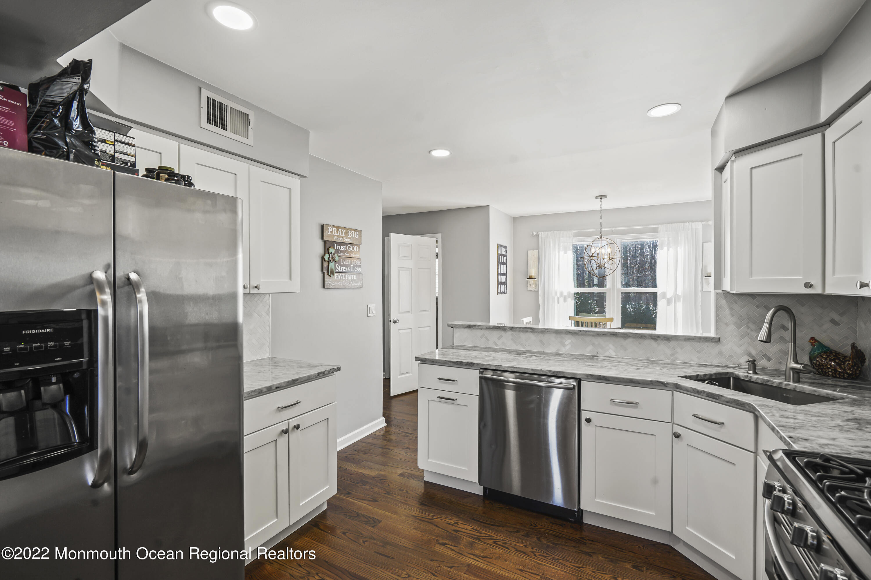 32 Sun Hollow Road Howell, NJ 07731 - Photo 11 of 39 DSC02561