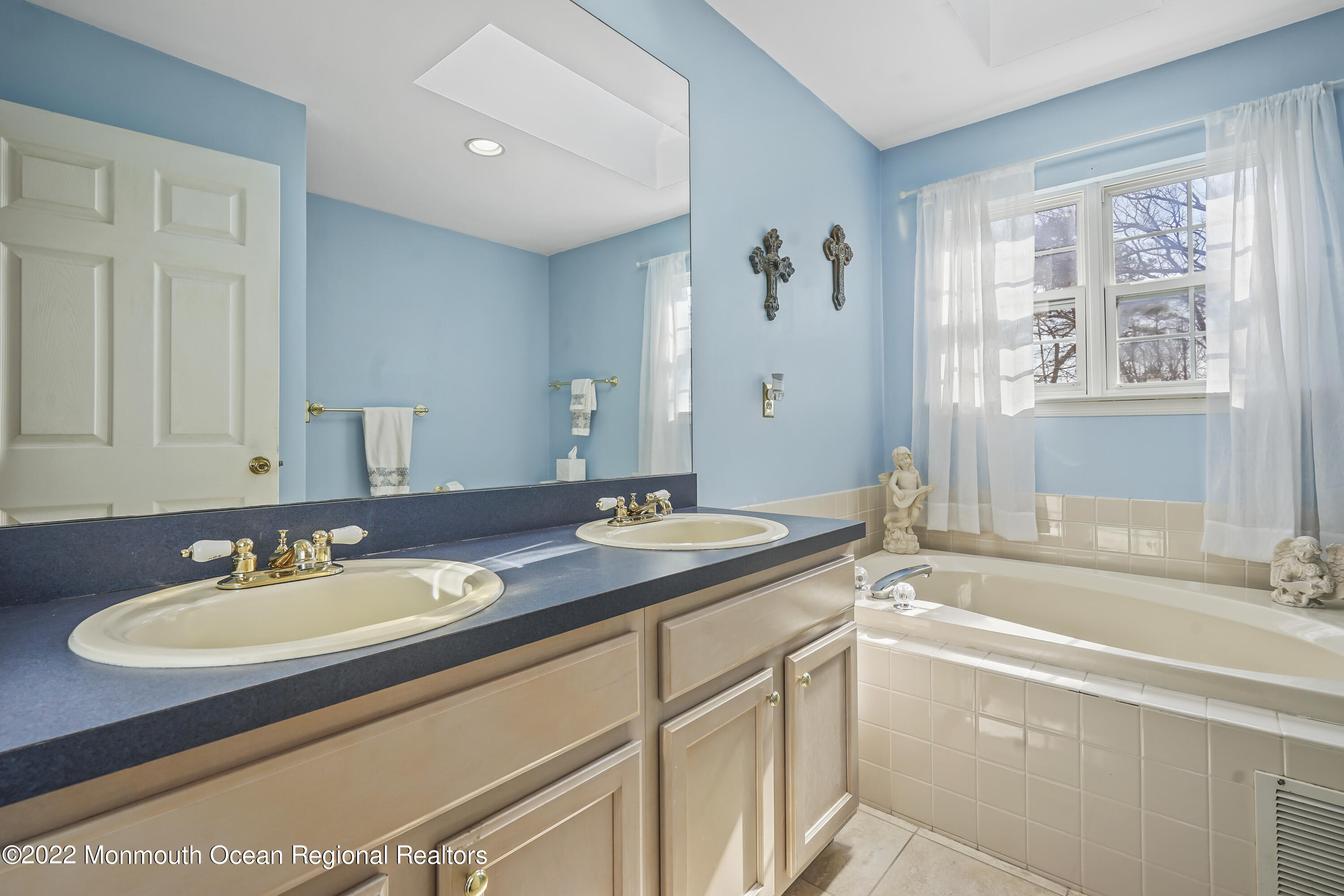32 Sun Hollow Road Howell, NJ 07731 - Photo 25 of 39 DSC02698