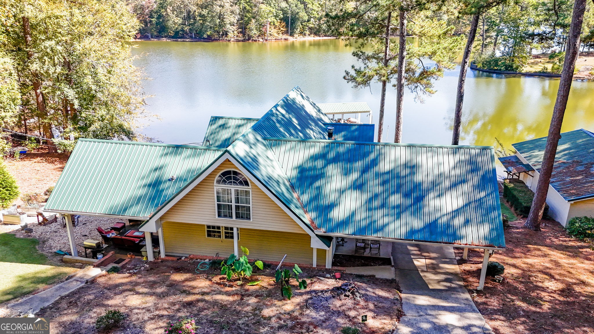 144 Blackberry Road Jackson, GA 30233 - Photo 2 of 56