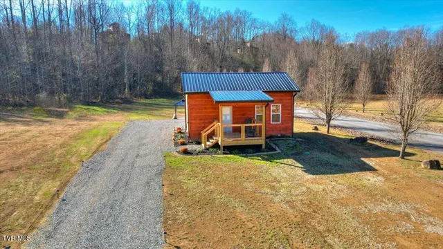 $329,900 | 181 Tn-32 Highway, Cosby, TN 37722