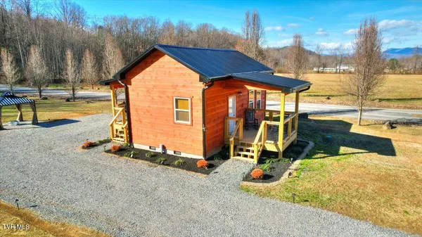 $298,900 | 181 Tn-32 Highway, Cosby, TN 37722