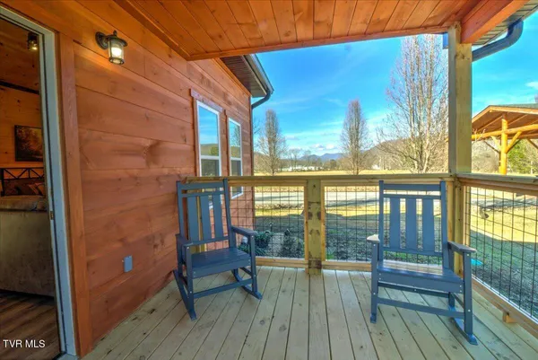 $298,900 | 181 Tn-32 Highway, Cosby, TN 37722