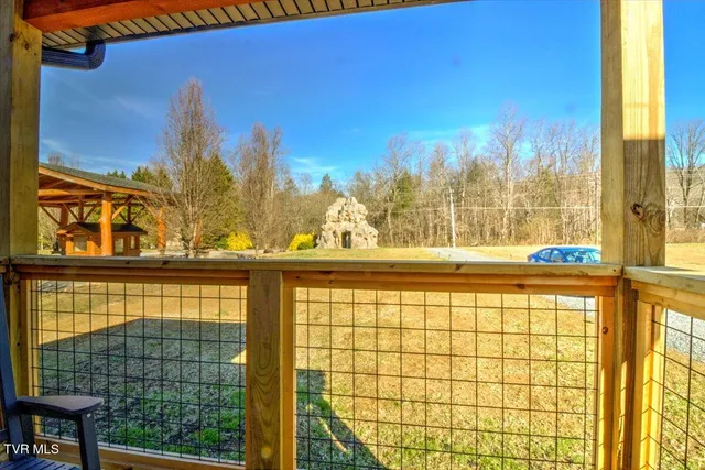 $329,900 | 181 Tn-32 Highway, Cosby, TN 37722