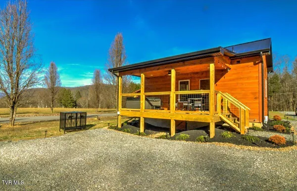 $298,900 | 181 Tn-32 Highway, Cosby, TN 37722