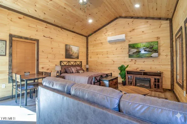 $298,900 | 181 Tn-32 Highway, Cosby, TN 37722