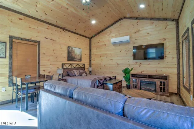 $329,900 | 181 Tn-32 Highway, Cosby, TN 37722