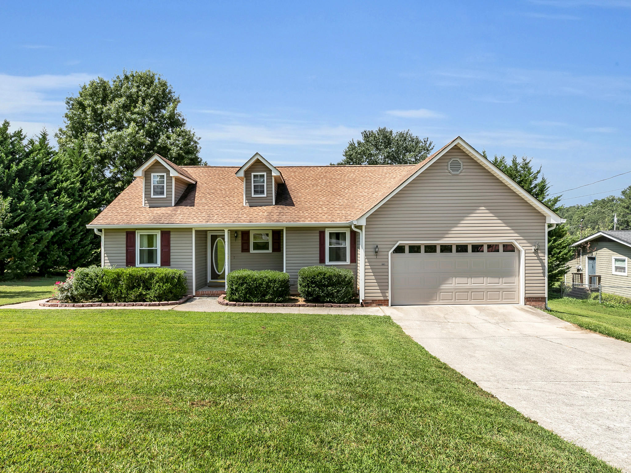 2126 Dietz Road Ringgold, GA 30736 - Photo 2 of 29 849A8837
