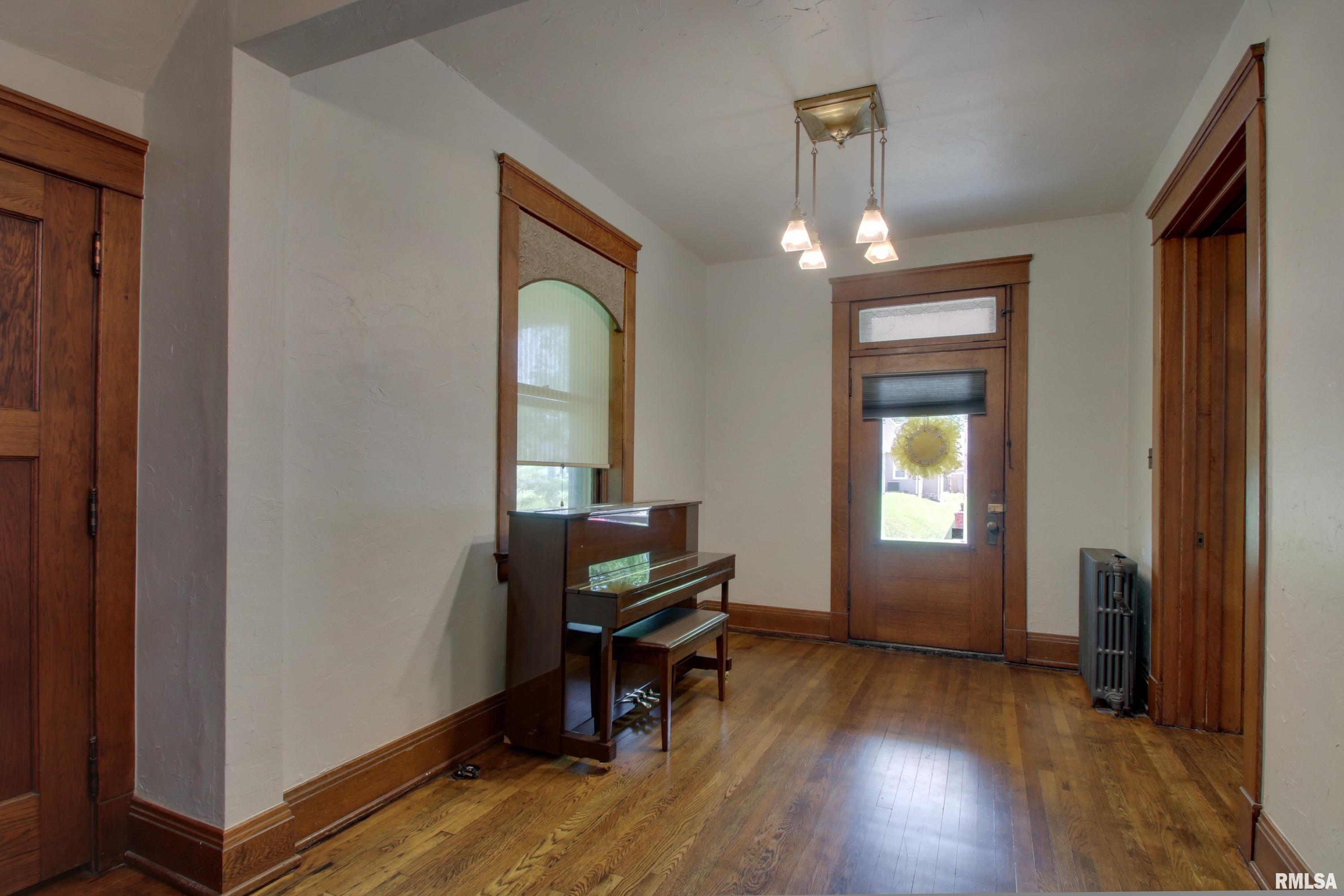 1601 State Street Quincy, IL 62301 - Photo 3 of 33