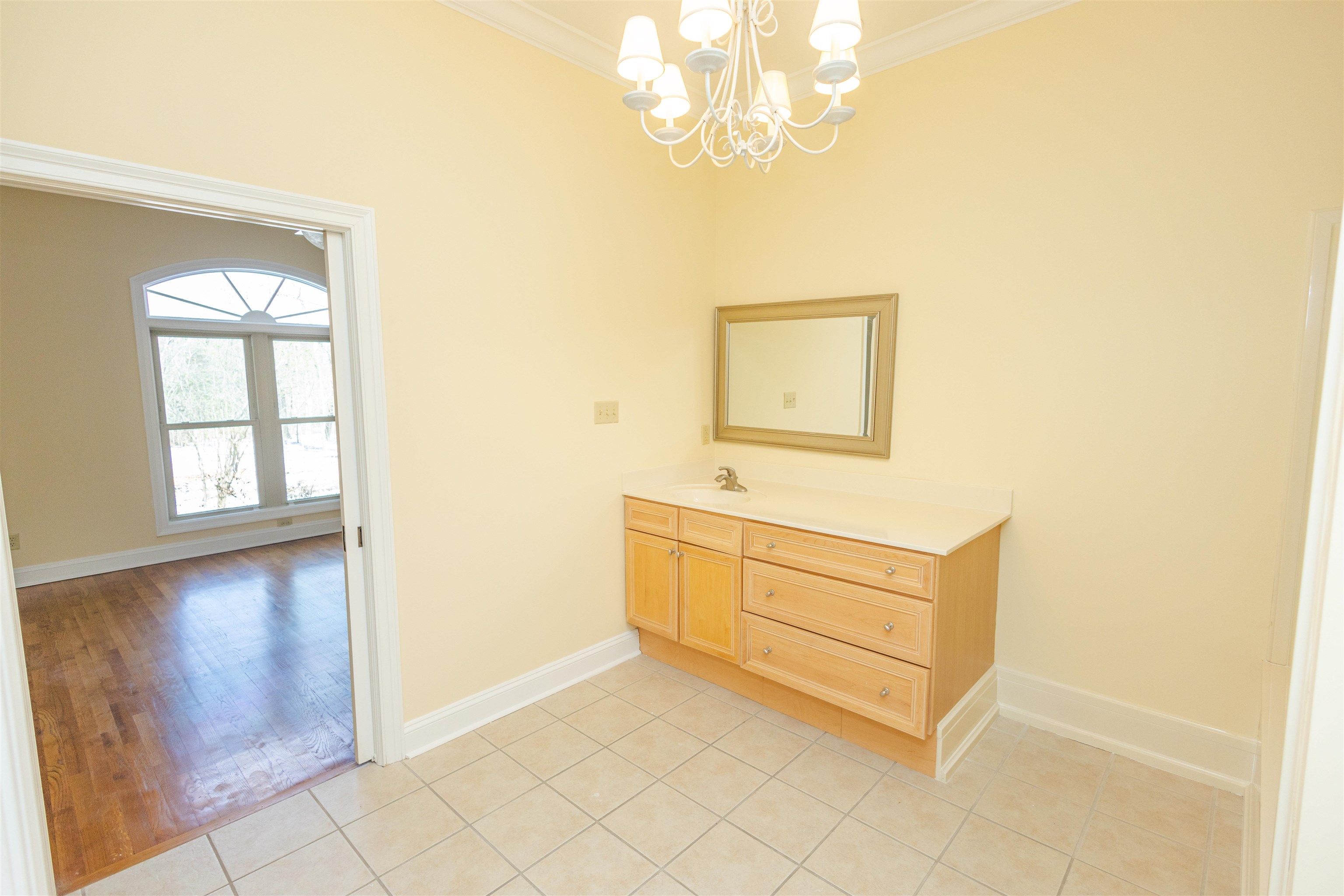 11111 Latting Road Eads, TN 38028 - Photo 11 of 40 an empty room with windows