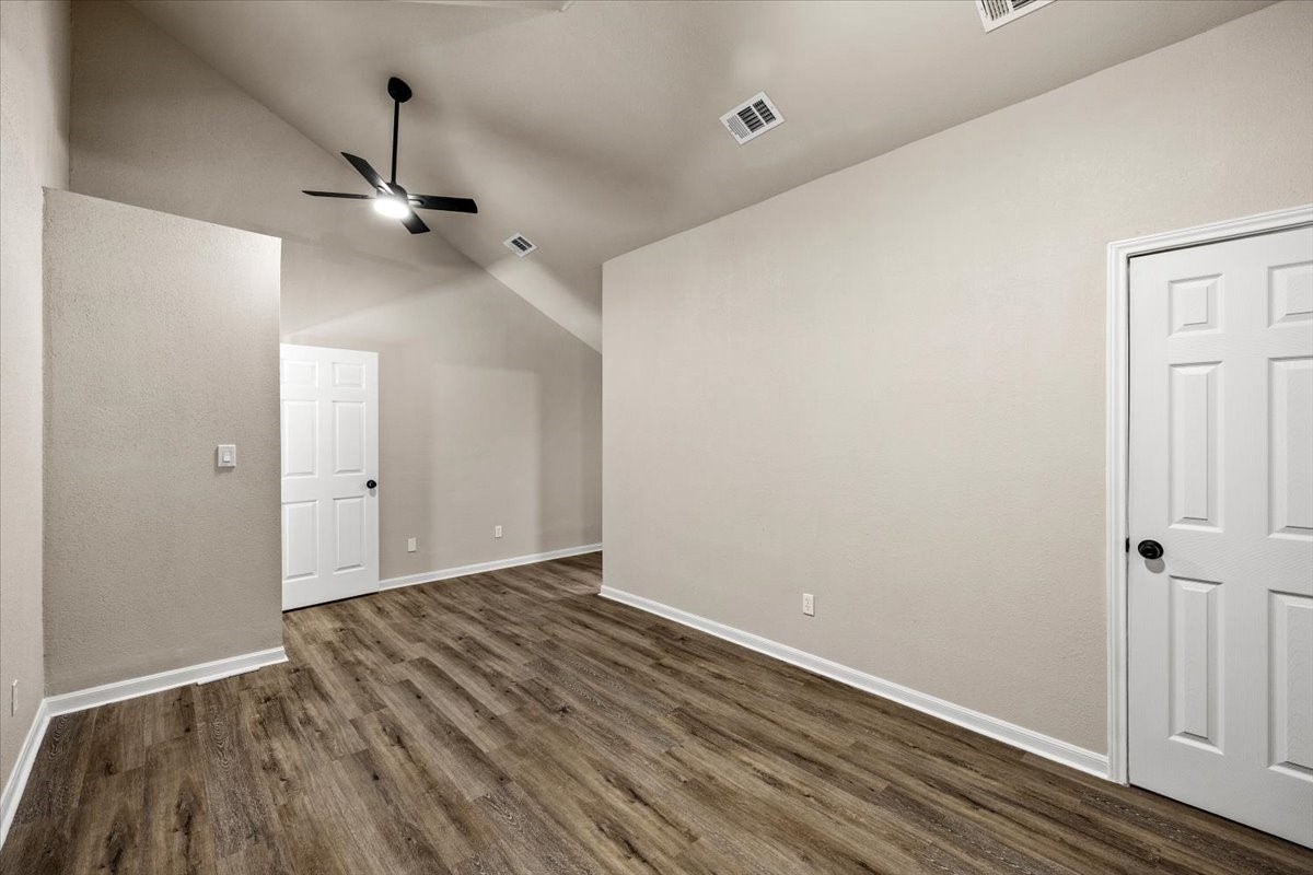 154 April Point Drive South Conroe, TX 77356 - Photo 16 of 23
