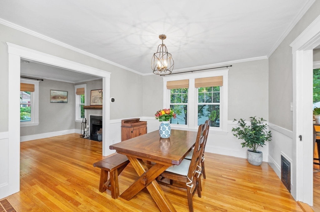 32 Chester Brook Road Waltham, MA 02452 - Photo 11 of 35 Gallery Image 11