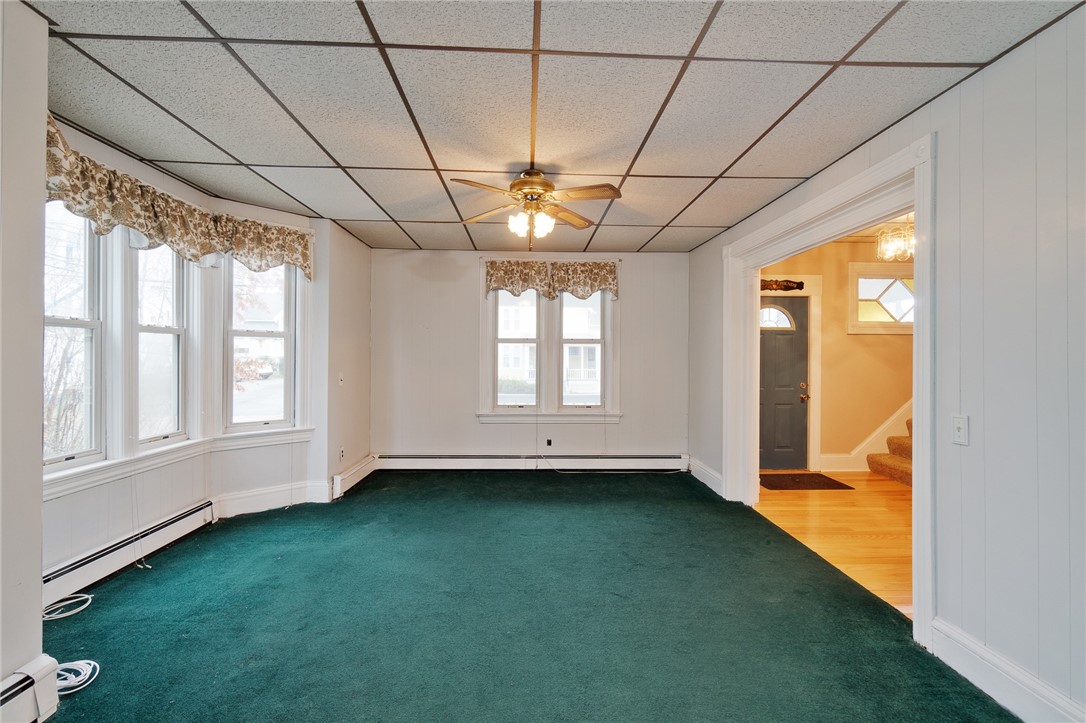 27 Andrews Street Woonsocket, RI 02895 - Photo 5 of 15