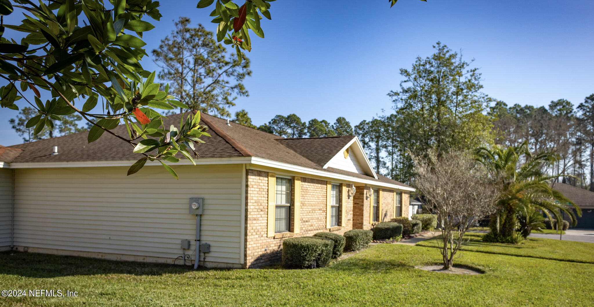 1662 Rusty Rail Road Jacksonville, FL 32225 - Photo 6 of 27 a front view of a house with a yard